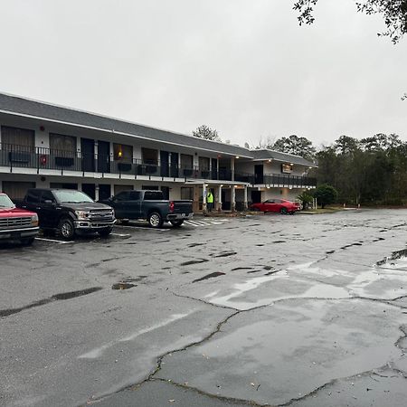 Fairbridge Inn & Suites 列治文山 外观 照片
