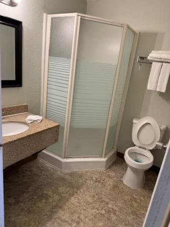 Fairbridge Inn & Suites 列治文山 外观 照片